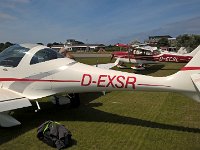 Nordsee 2017 Joerg (49)  Verzurren des Flugzeuges auf Borkum